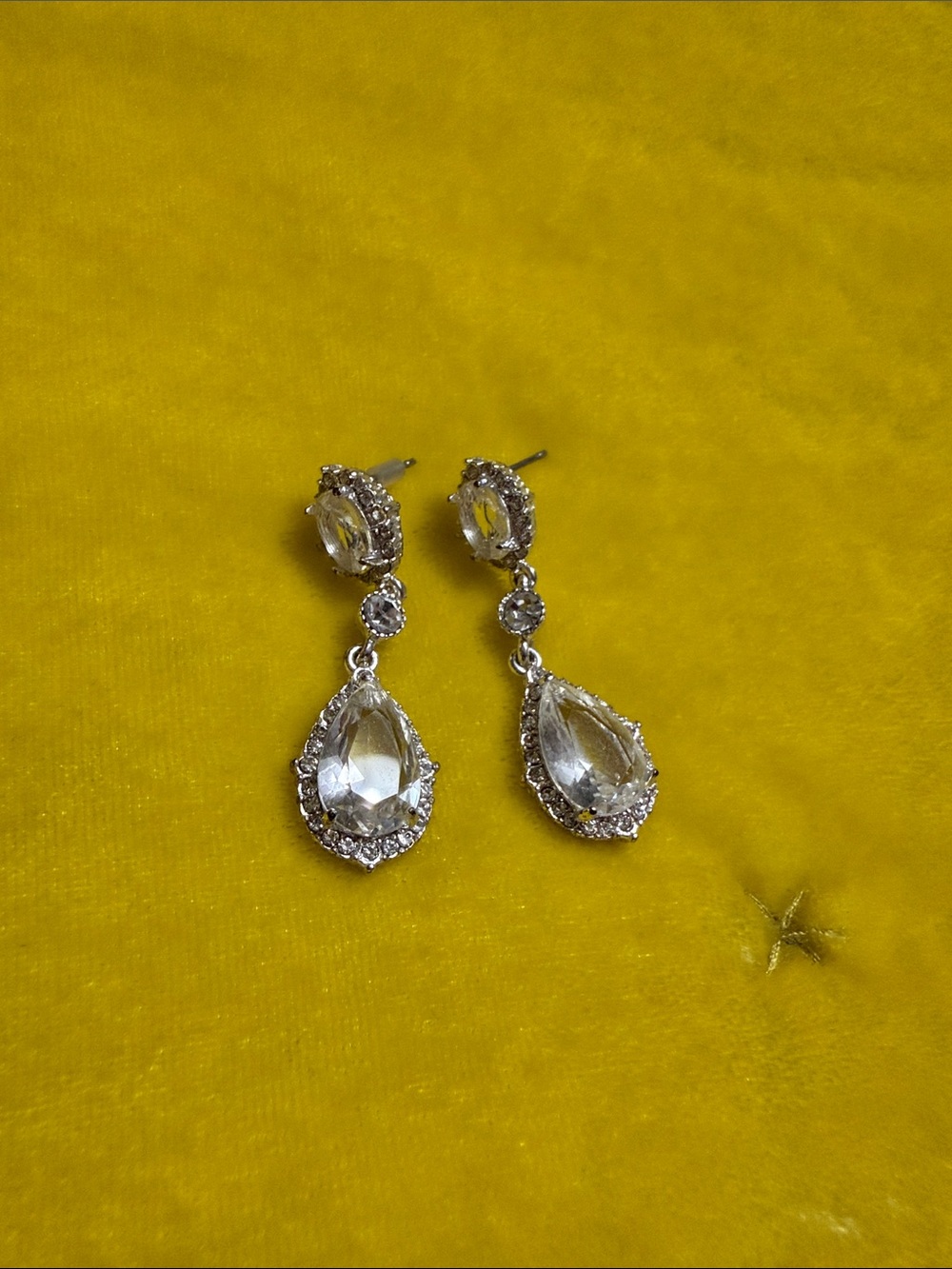 Crystal Teardrop Drop Earrings - Clear/Silver